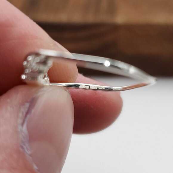 Size 7.25 925 Sterling Silver Odd Double Sided Style CZ Ring - Picture 3 of 6